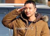슈주 이특, 오늘(29일) 군복무 마치고 조용히 전역