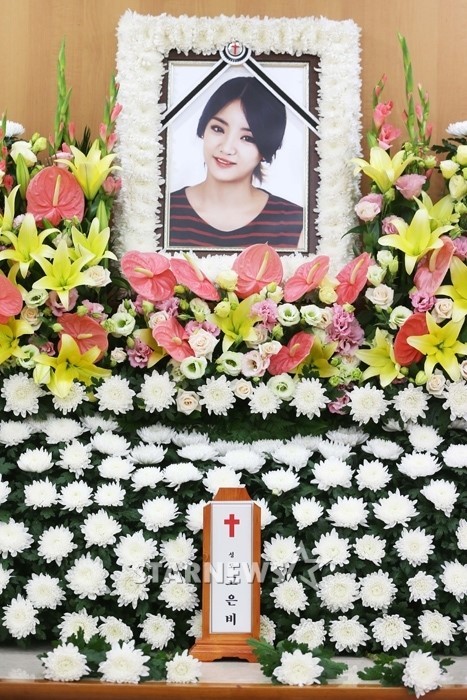 팬들이 아직도 그리워하는 박보람, 1주기 추모 특집 노래 공개