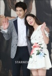 [★포토]경수진 (이)준혁 오빠 품에 쏙