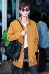 [포토]박서준, 인천공항 마비시키는 미소