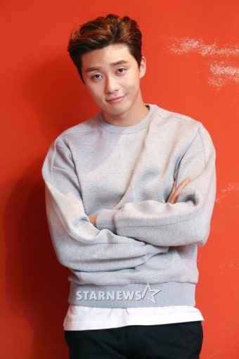 박서준, 4월 日도쿄 첫 단독 팬미팅..열도 공략 '시동'