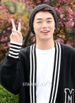 [포토]'1가정 1에릭남의 브이포즈'
