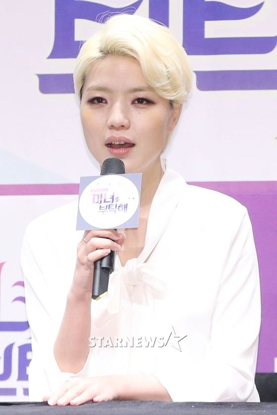 코미디언 안영미, 욕설 논란 속 적절한 언어 사용 약속