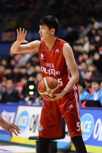 '장재석 17점' 오리온, 이승현 부상에도 전자랜드에 78-76 승리
