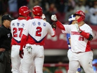'2홈런-19안타 폭죽' KIA, 삼성에 16-9 대승.. 3연승-1위 질주