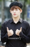 [★포토]에스쿱스, 모자에 안경으로 귀엽게