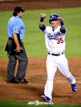 [장윤호의 MLB산책] 커쇼 부상..다르빗슈 향한 다저스의 뜨거워진 시선