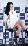 [★포토]추수현, 샤른스톤 연상케 하는 다리꼬기
