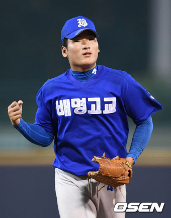 [일구회 시상식] '고교야구 투수 MVP' 곽빈 
