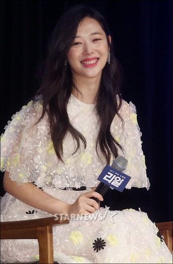 [2018]수지·혜리·설리·수정이..94년생 '연기돌' 2018도 기대해