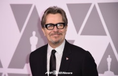 [☆월드] 역시 영원한 노장 개리 올드만 BAFTA 최우수배우상 영예