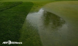 JLPGA 개막전 3R, 악천후로 취소 결정..54홀 단축