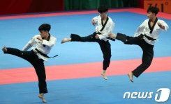 [AG] 태권도 품새, 남녀 단체전-남 개인전 결승.. 女개인 윤지혜 銅