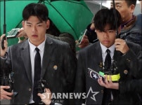 문영일PD 주중 경찰 소환..이석철 형제 폭행 인정하나