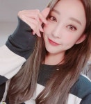 EXID 혜린, 청순미 넘치는 셀카공개..애쉬블루 헤어스타일