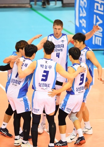 '타이스 34득점' 삼성화재, KB손보 꺾고 2연패 탈출