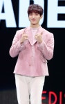 [★포토]도겸, 이번 노래도 엄지 척