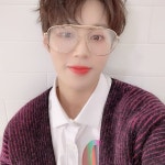 하성운, 개인 SNS 개설..귀여운 안경 쓰고 안녕