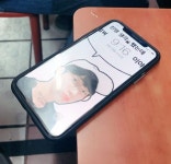 진영 우리 이사님의 배경화면 센스 넘치는 모습