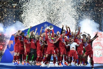'SON 고군분투' 토트넘, 통한의 UCL 창단 첫 준우승... 리버풀 우승!