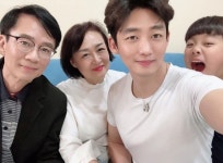 이태성, 가족과 다정한 한 컷..아들은 장난끼 가득