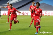 [★리뷰] 코망 천금 헤더 뮌헨, PSG 꺾고 트레블! 7년 만에 UCL 정상