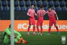 '코로나 악재 NO' 손흥민 환상 도움→황의조, 멕시코전 선취골 폭발!
