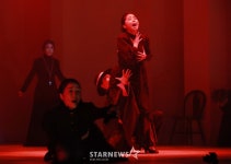 돌아온 베르나르다 알바[★포토]