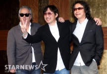 들국화, 제18회 한국대중음악상 공로상 영예