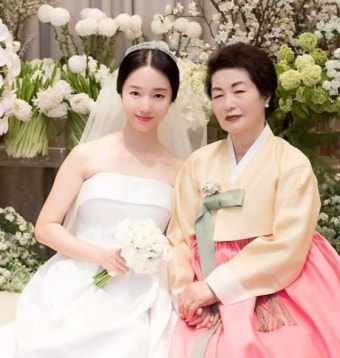 모친상 이정현 