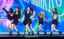 로켓펀치 이게 바로 뉴트로 댄스[★포토]