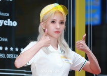 (여자)아이들 전소연 윈디버거 엄지척[★포토]