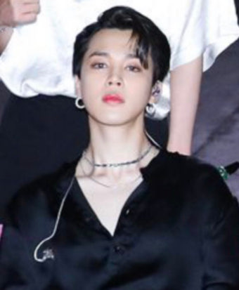 'King Of The Stage' 방탄소년단 지민, 고혹적 섹시 남신...美지미팰런쇼 '무대 찢은 블랙 재규어'