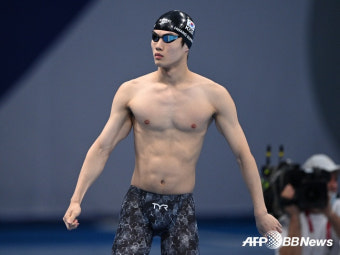 '기록 제조기' 황선우, 무려 69년 만에 亞 선수 100m 메달 도전 [도쿄올림픽]