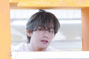 태형이는 또 너무 예뻤다 방탄소년단 뷔, 빈티지 캠 속 4K 미모