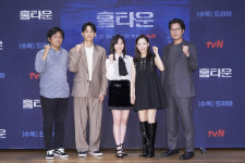 명대사 밭..유재명→엄태구 홈타운, 웰메이드 드라마 탄생시킬까[종합]