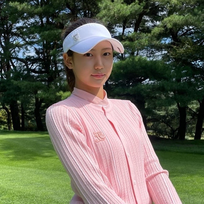 골프 유망주 송지아, 엄마의 헌신에 감동을 받다