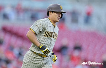 MLB.com 화들짝 
