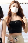 르세라핌 허윤진 시선강탈 튜브톱[★포토]