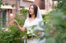 고우리, 결혼 전 브라이덜 샤워 늙어서까지 간직할..[스타IN★]