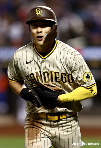 김하성 3볼넷 3득점 1도루... '89승' SD, '101승' NYM 꺾고 NLDS 진출 [NLWC]