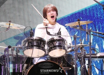 엔플라잉 김재현 '너무 신나!'[포토]
