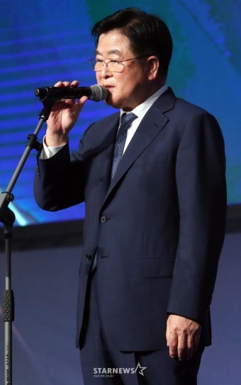 인사말 하는 권오갑 프로축구연맹총재[포토]