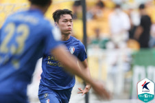 오현규 극장 결승골 수원, 안양에 2-1 승리... K리그1 잔류 확정 [★현장리뷰]