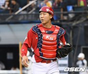 [공식발표] 롯데 방출선수 3명 수집... 투수 김상수·윤명준, 포수 이정훈 영입