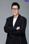 '왕코 형님' 지석진, 새 프로필 공개..이것이 중년美