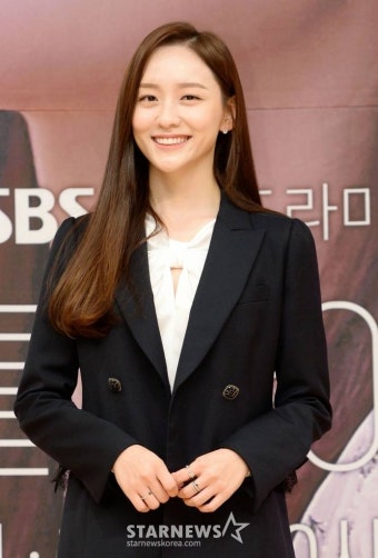 '재벌집' 박지현, 안보현 여사친→연인 등극? 