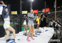 5년 만에 부산갈매기 돌아오자, 사직구장은 다시 노래방이 됐다