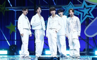 더뉴식스 