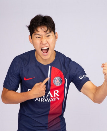 이강인 '태극기 펄럭' PSG 오피셜! 5년 계약+등번호 19번 